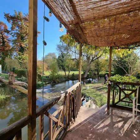 La Roulotte Du Moulin De Palet Villa Baugé Kültér fotó